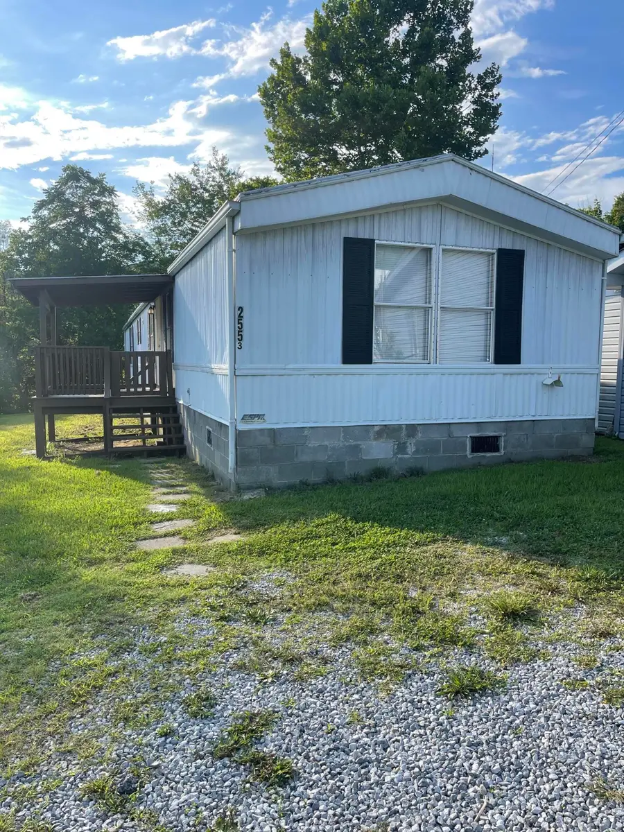 2573 Kentucky 11, Heidrick, KY 40949 - #3