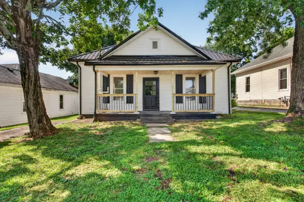 1220 W Walnut Street, Danville, KY 40422