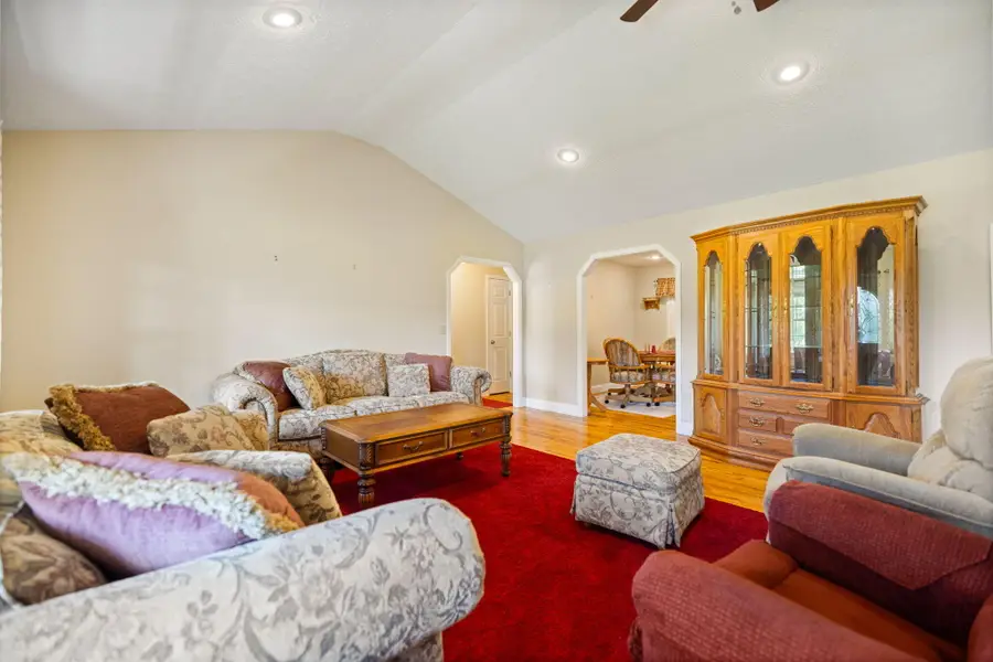85 E Cherry Drive, Science Hill, KY 42553 - #3