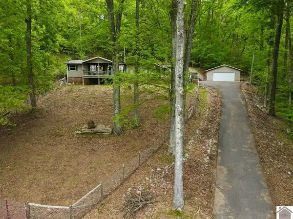 40 Oriole Drive, Eddyville, KY 42038