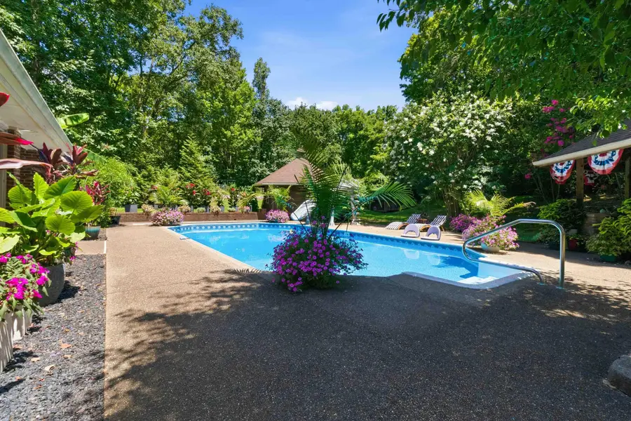 425 Woodside Drive, Somerset, KY 42503 - #3