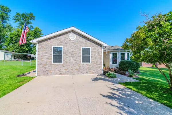 1667 Old Frankfort Road, Lawrenceburg, KY 40342