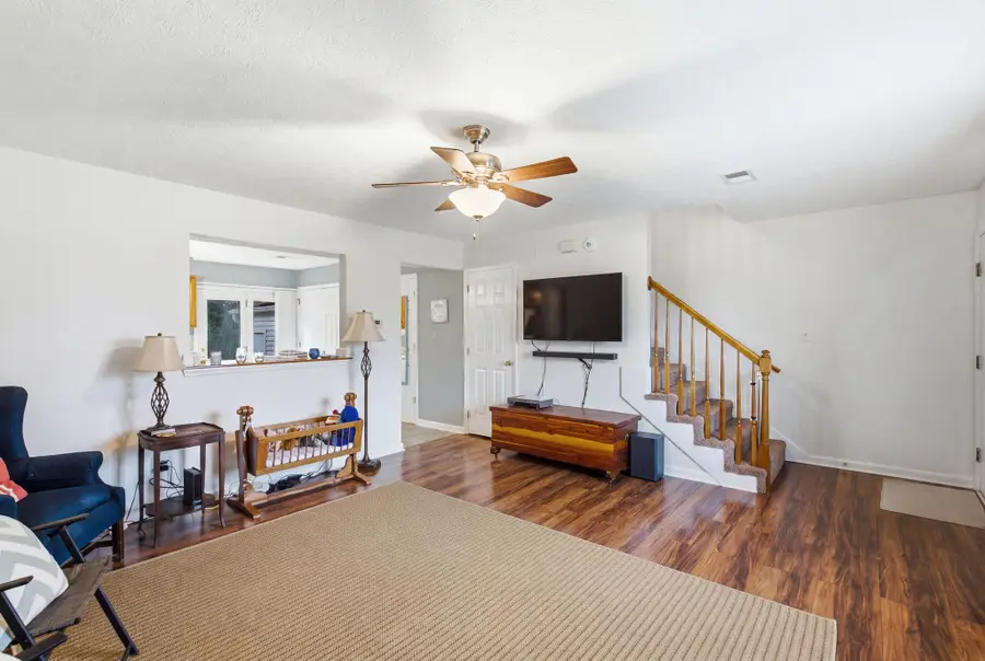 402 Wabarto Way, Nicholasville, KY 40356 - #3