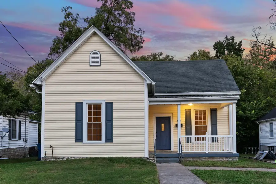 216 N 2nd Street, Danville, KY 40422 - #2