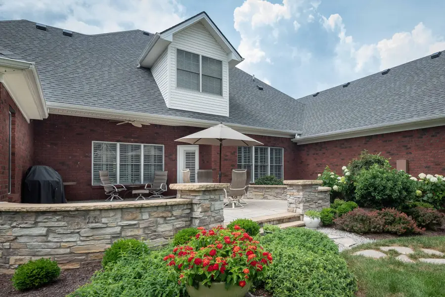 333 Foxtail Road, Versailles, KY 40383 - #2