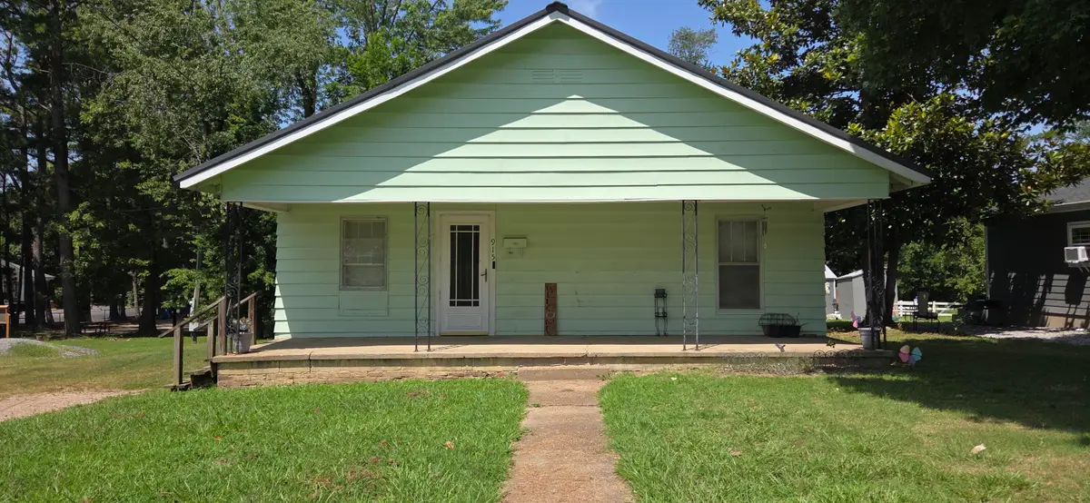 915 S 10th, Mayfield, KY 42066 - #1