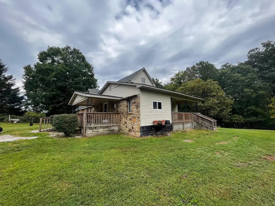 762 Jacks Ridge Road, McKee, KY 40447 - #2