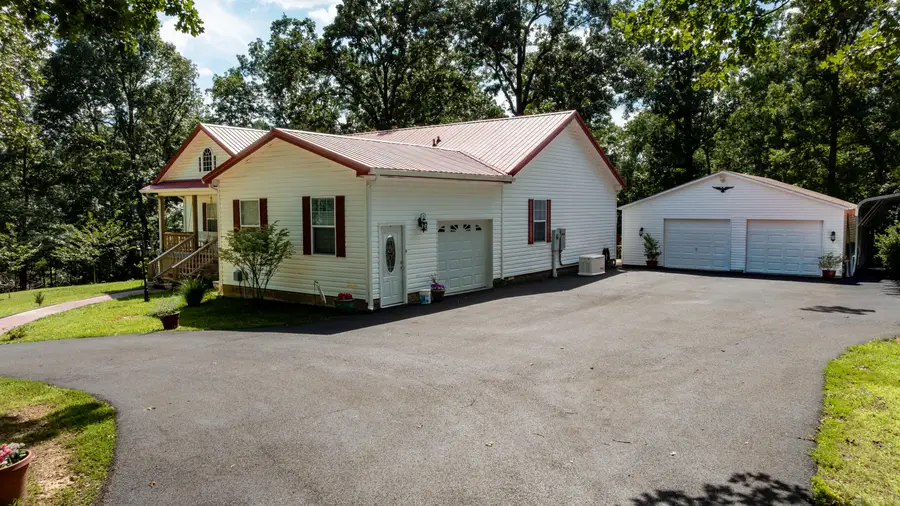 856 Taft Road, Gilbertsville, KY 42044 - #3