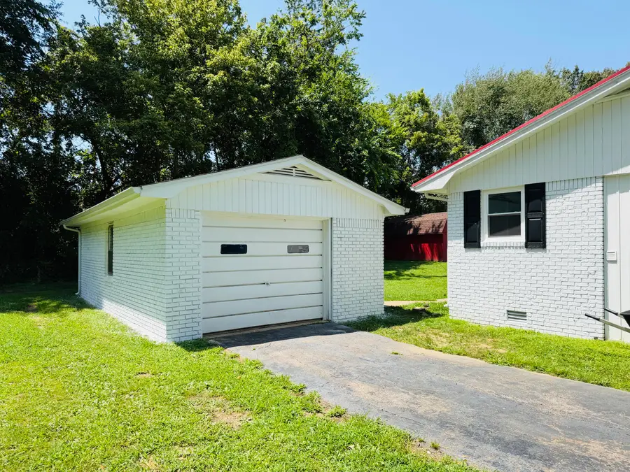 1712 Sycamore Drive, Benton, KY 42025 - #3
