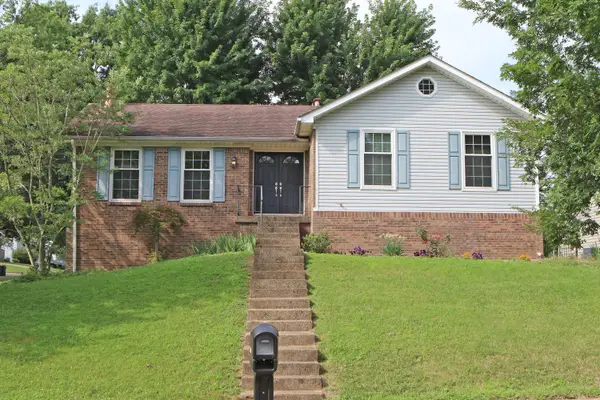 388 Cromwell Way, Lexington, KY 40503