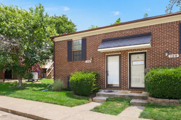 726 Spring Meadows Drive, Lexington, KY 40504