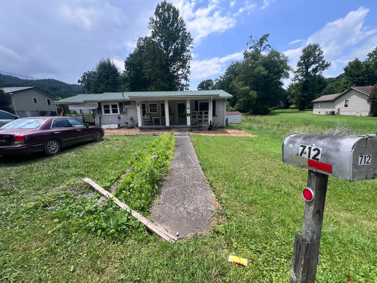 712 Balmoral Road, Middlesboro, KY 40965 - #1