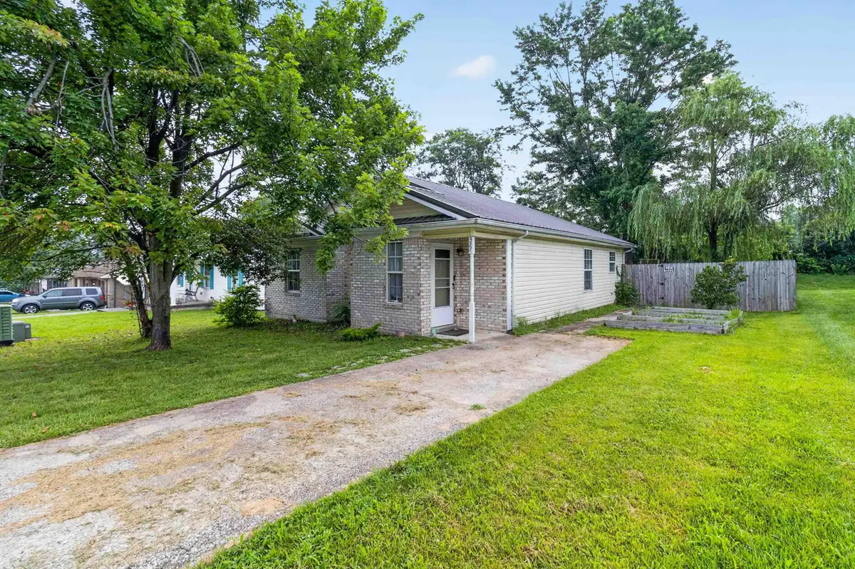 327 Irvine View Street, Richmond, KY 40475 - #1