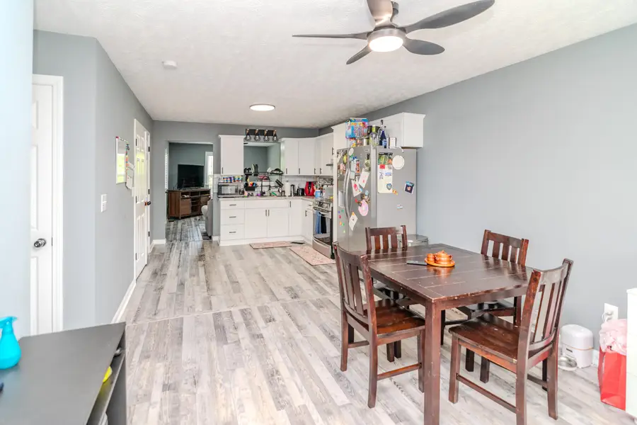 730 Parkway Avenue, Harrodsburg, KY 40330 - #2