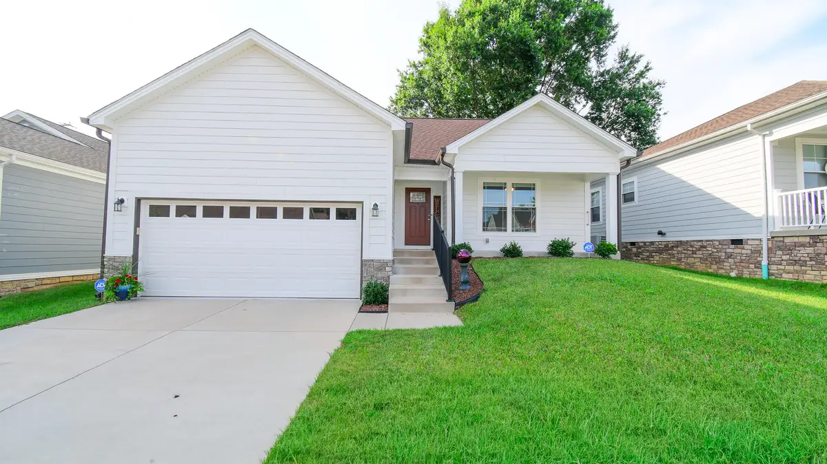 1009 Silver Leaf Drive, Lawrenceburg, KY 40342 - #1