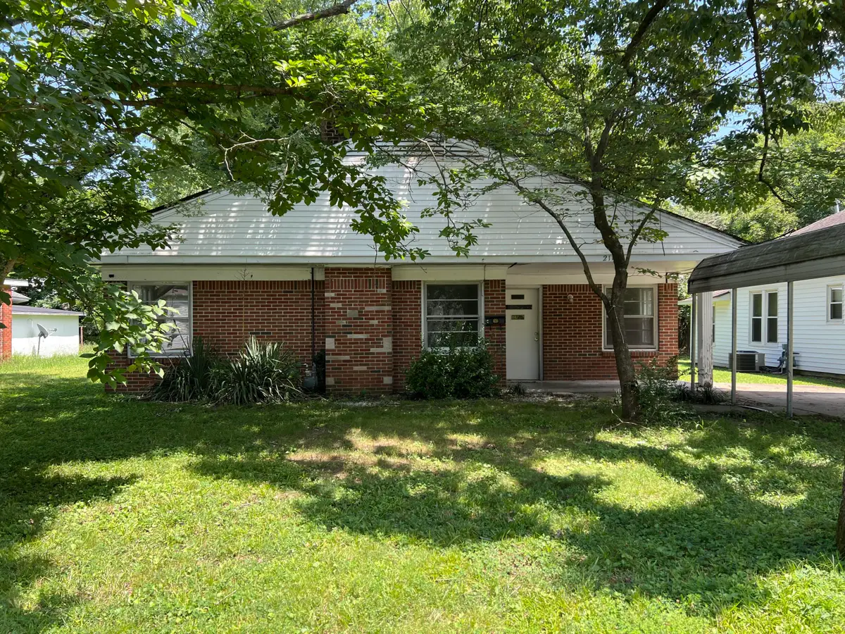 211 S 15th Street, Murray, KY 42071 - #1