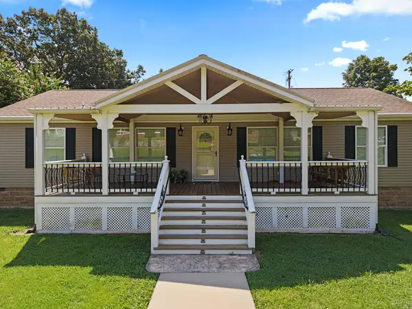 1431 Lake Barkley Drive, Kuttawa, KY 42055