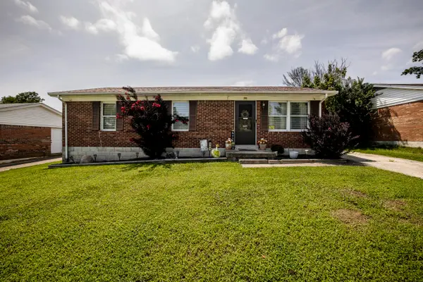 507 Foxwood Drive, Nicholasville, KY 40356