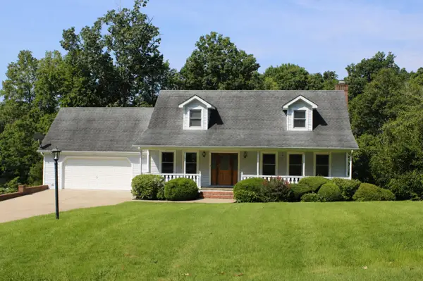 615 W Dogwood Drive, Kuttawa, KY 42055