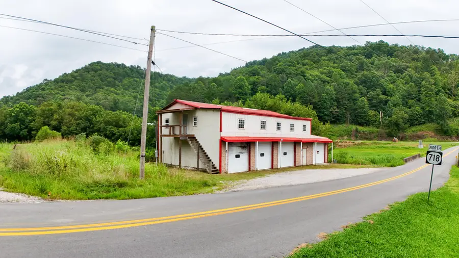 2085 Ky 718, Walker, KY 40997 - #2