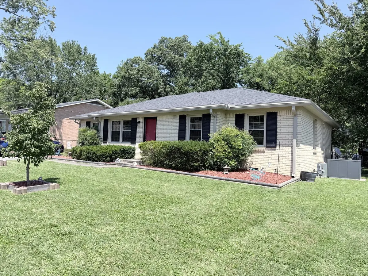 910 Springmont Drive, Hopkinsville, KY 42240 - #1