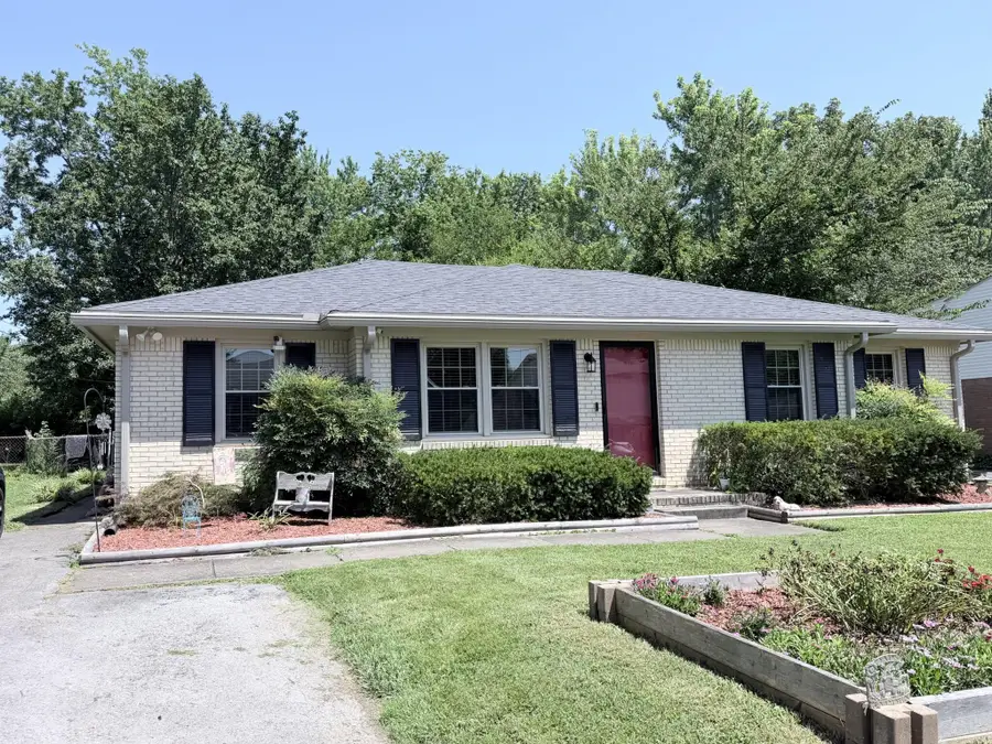 910 Springmont Drive, Hopkinsville, KY 42240 - #3