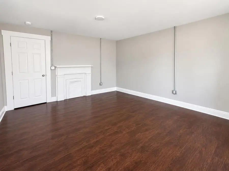 107 Ross Street, Nicholasville, KY 40356 - #3