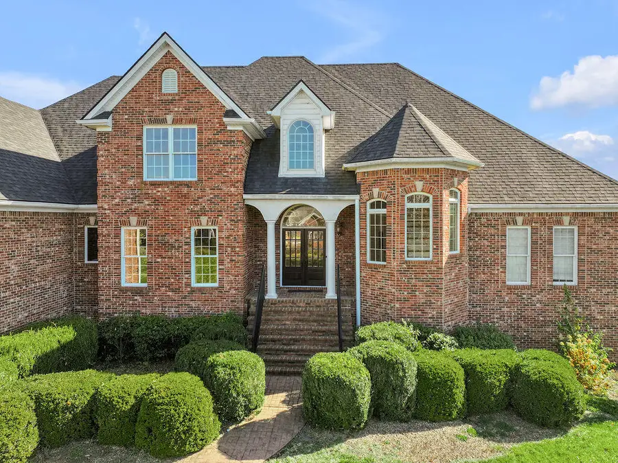 1056 High Point Drive, Nicholasville, KY 40356 - #2