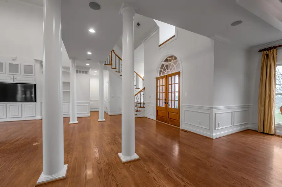 1056 High Point Drive, Nicholasville, KY 40356 - #3