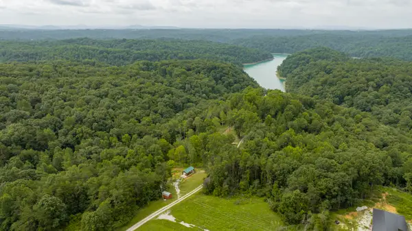 439 Lakepoint View Road, Monticello, KY 42633