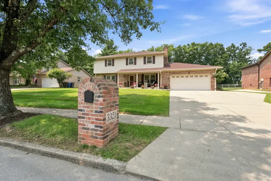 3321 Carriage Lane, Lexington, KY 40517 - #2