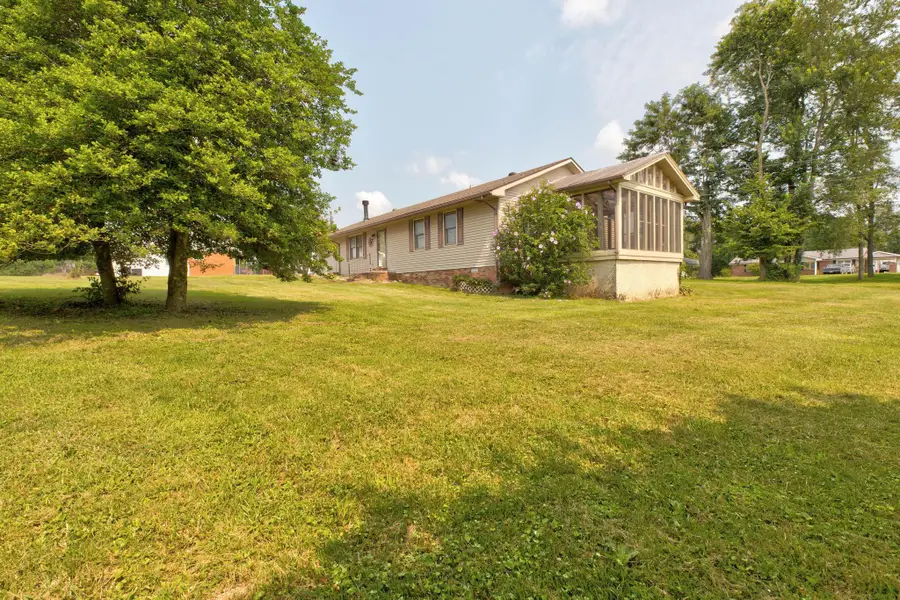 913-916 Robin Avenue, Mount Sterling, KY 40353 - #3