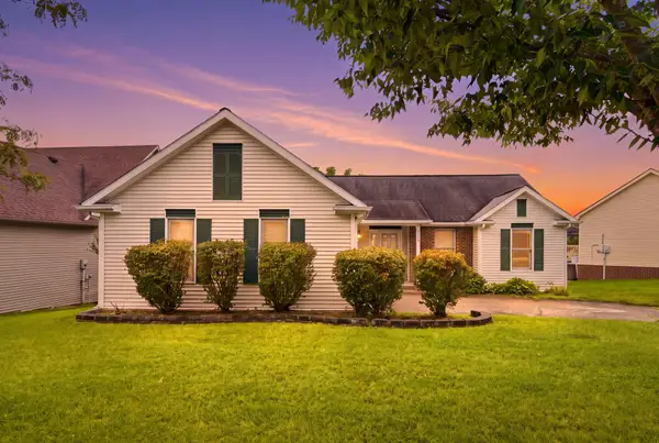 300 Lakeshore Circle, Georgetown, KY 40324