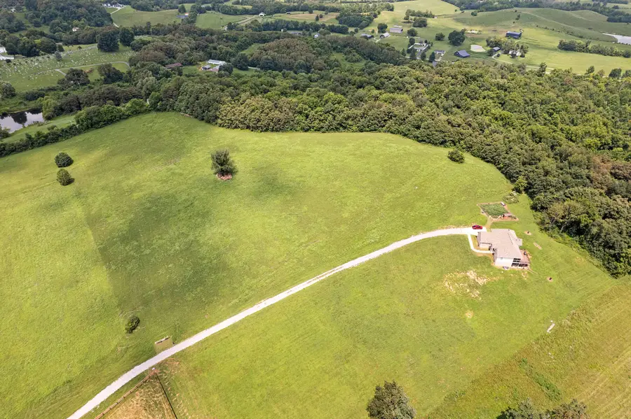 6219 Alum Springs Rd Road, Danville, KY 40422 - #3