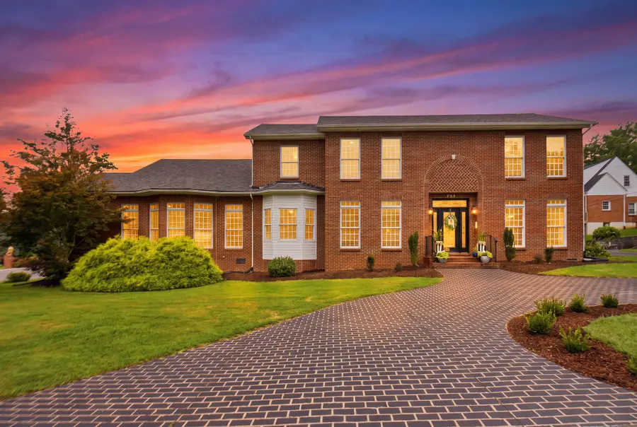 204 Valley Vista Drive, Frankfort, KY 40601 - #2