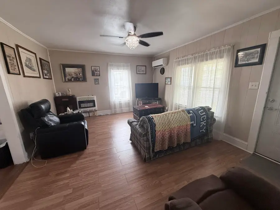 154 Washington Street, Stanton, KY 40380 - #3