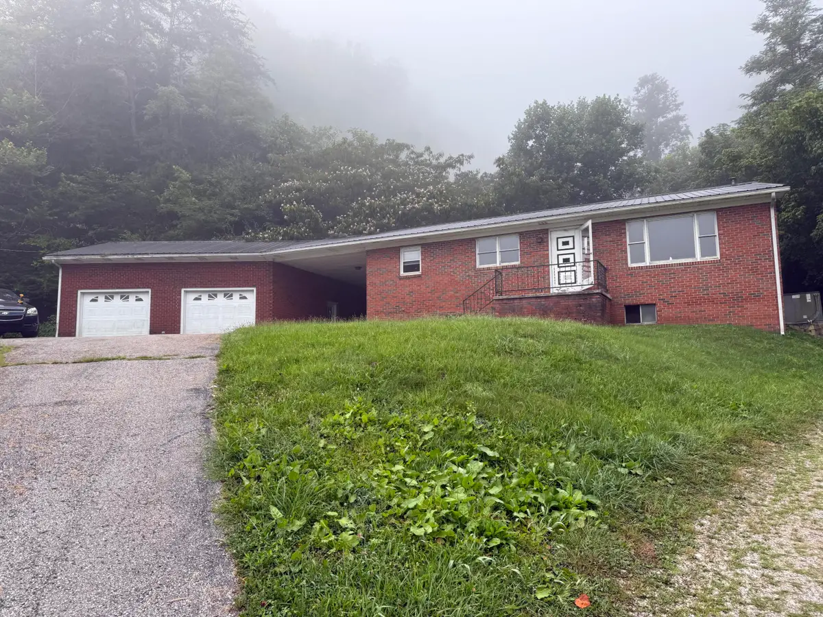 1044 Kentucky 1426, Banner, KY 41603 - #1