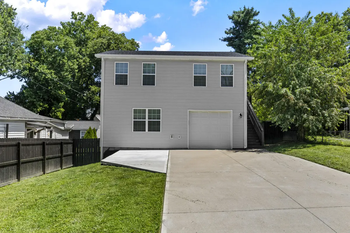 327 5th Street, Richmond, KY 40475 - #1