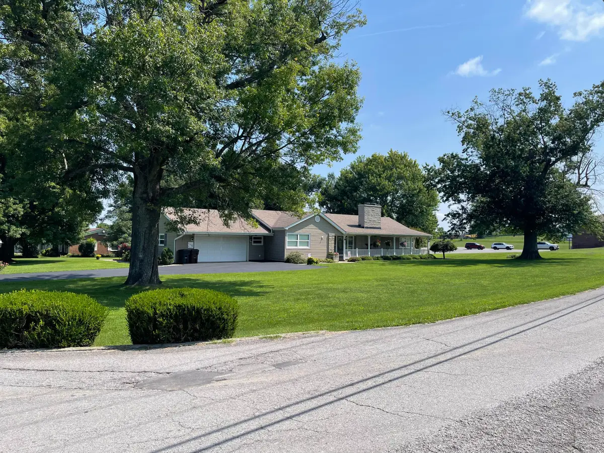 102 Maplewood Drive, Lancaster, KY 40444 - #1
