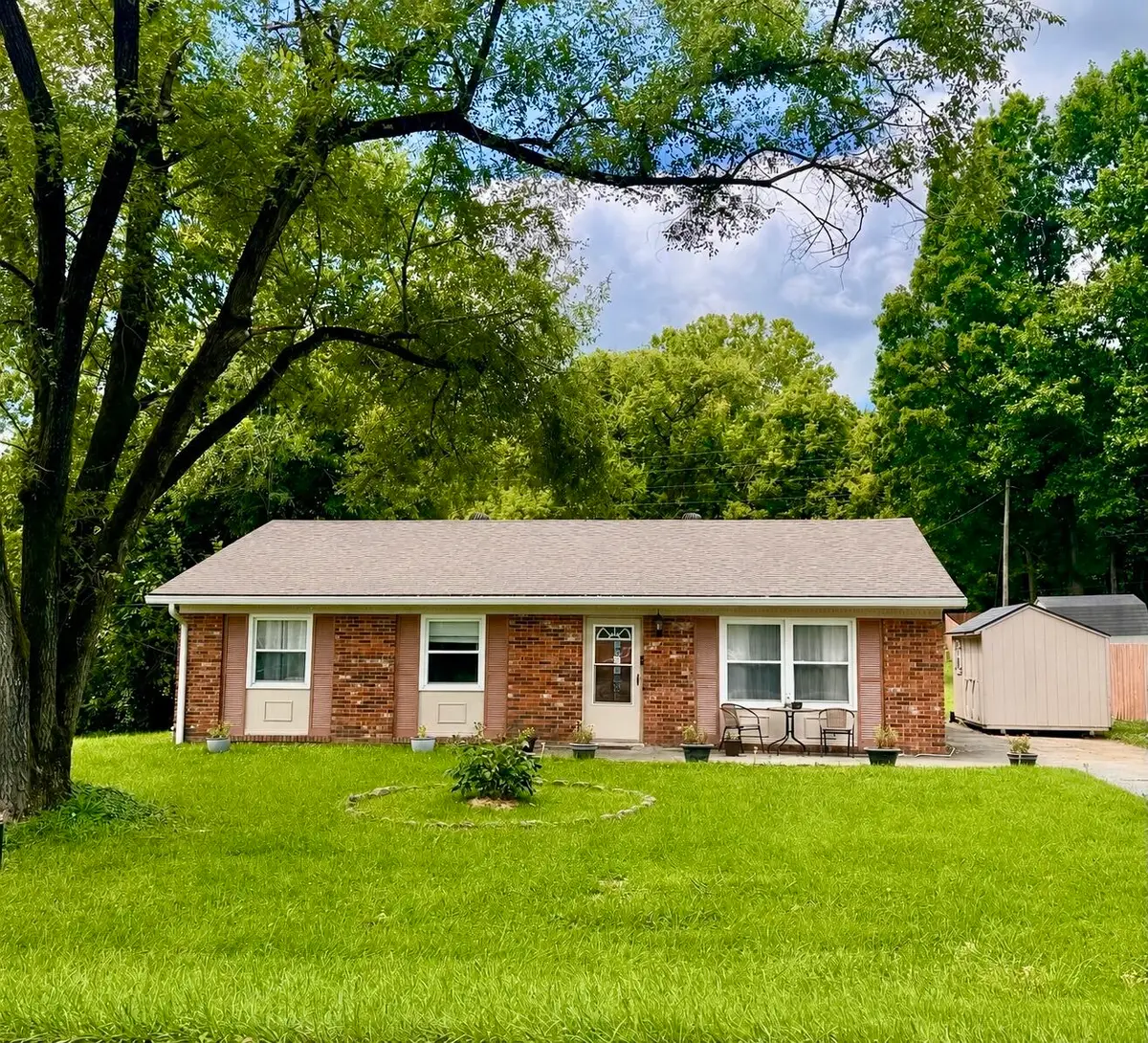 33 Meadowbrook Drive, Frankfort, KY 40601 - #1