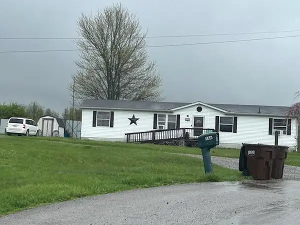 366 Sand Springs Rd Road, Eminence, KY 40019