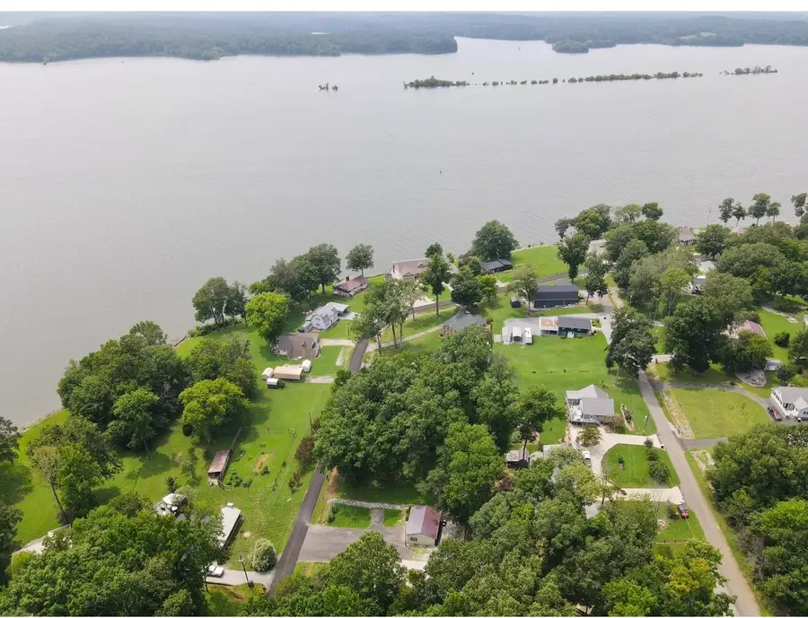 785 Rockcastle Lakeshore Drive, Cadiz, KY 42211 - #3