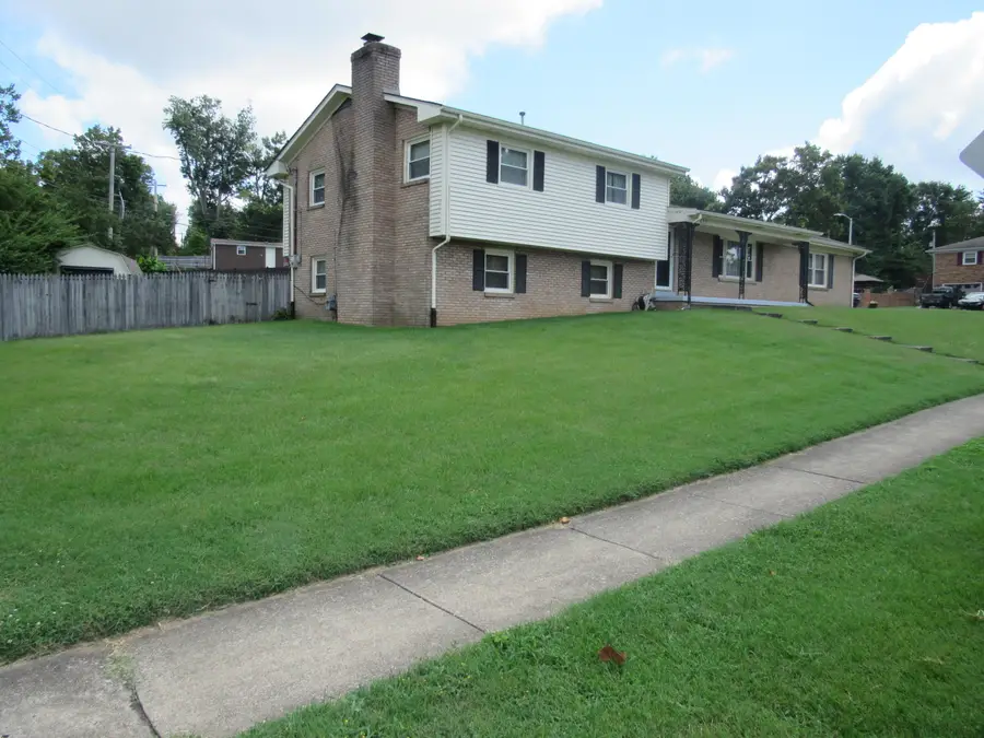 637 Cromwell Way, Lexington, KY 40503 - #3
