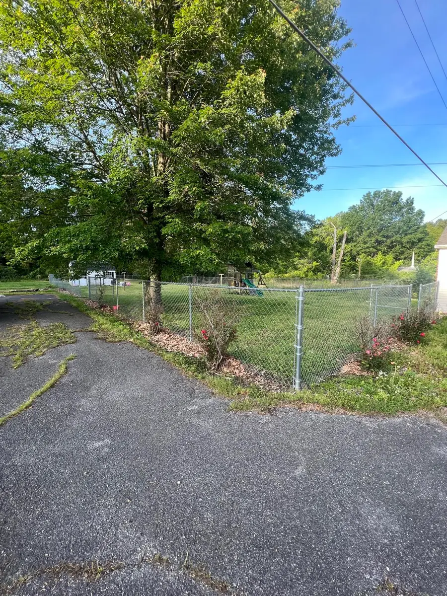 2200 Homewood Avenue, Paducah, KY 42003 - #2