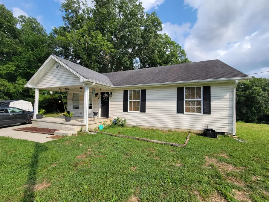 2001 Stacy Lane Road, Irvine, KY 40336 - #3