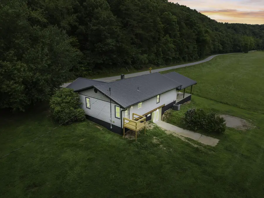 19558 Kentucky 784, Garrison, KY 41141 - #2