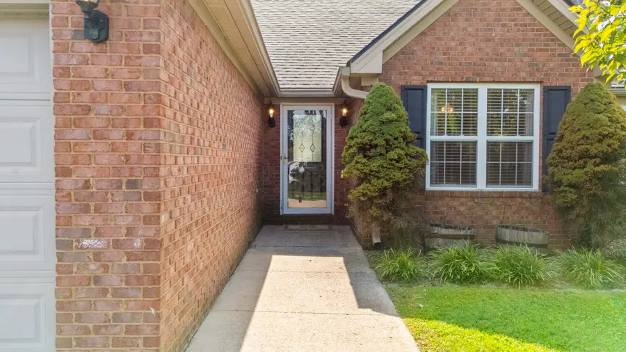 1059 Man O' War Drive, Frankfort, KY 40601 - #3