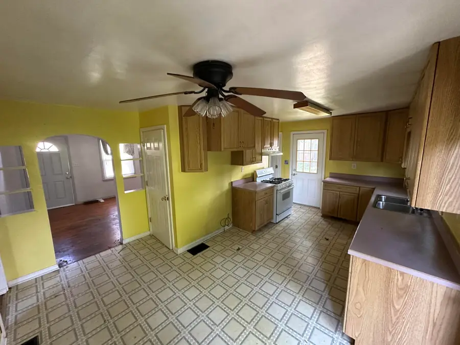 515 Chapel Street, Falmouth, KY 41040 - #3