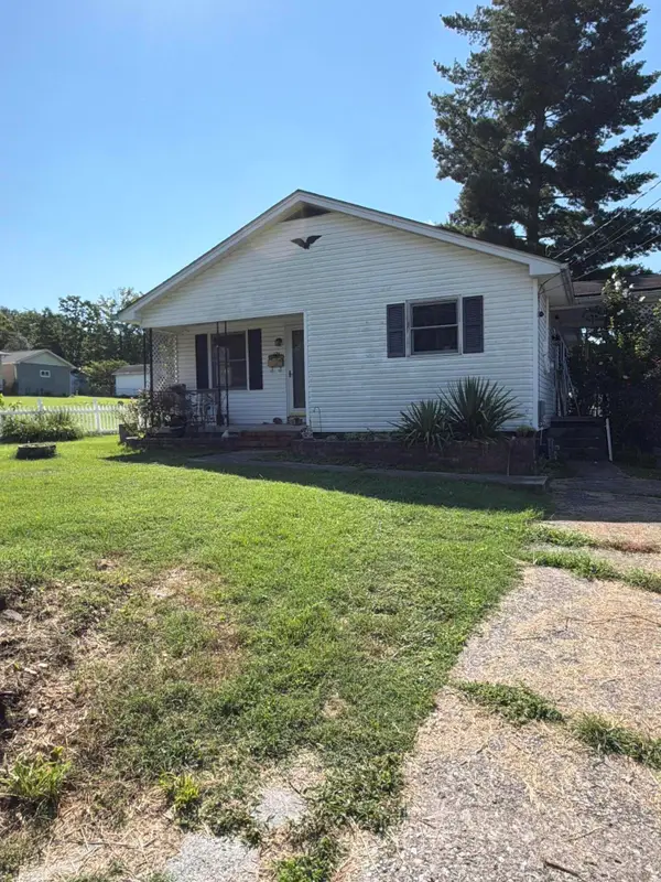124 Kentucky Avenue, Irvine, KY 40336