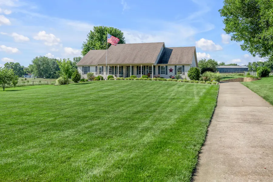 104 Greystone Drive, Nicholasville, KY 40356 - #2